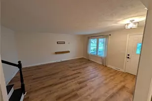 8645 Courtland Dr, Strongsville, OH 44149 - Photo 10