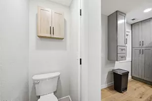 262 E 324th St, Willowick, OH 44095 - Photo 16