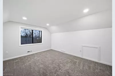 262 E 324th Street, Willowick, OH 44095 - Photo 20