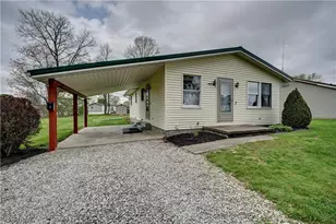 445 N George St, West Lafayette, OH 43845 - Photo 2