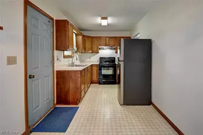 445 N George Street, West Lafayette, OH 43845 - Photo 6