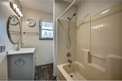 445 N George Street, West Lafayette, OH 43845 - Photo 8