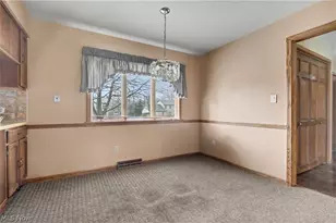 8625 4 Seasons Trail, Poland, OH 44514 - Photo 8