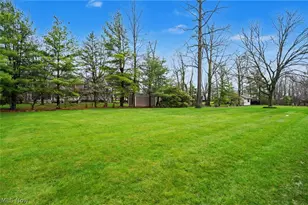 8625 4 Seasons Trail, Poland, OH 44514 - Photo 40