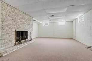 8625 4 Seasons Trail, Poland, OH 44514 - Photo 32