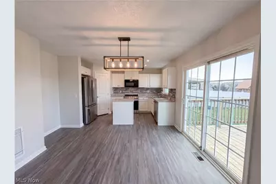 9200 Nash Lane, North Ridgeville, OH 44039 - Photo 2
