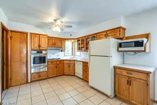 1089 Dayton St, Akron, OH 44310 - Photo 10