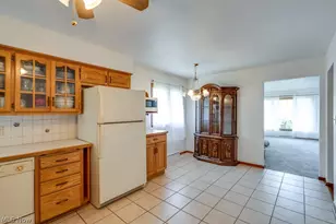 1089 Dayton St, Akron, OH 44310 - Photo 12