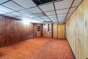 1089 Dayton St, Akron, OH 44310 - Photo 20