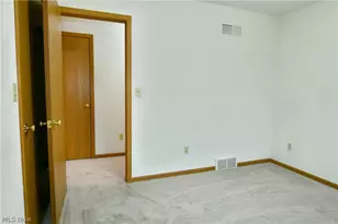 5180 Winthrop Dr, Austintown, OH 44515 - Photo 24