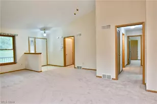 5180 Winthrop Dr, Austintown, OH 44515 - Photo 14
