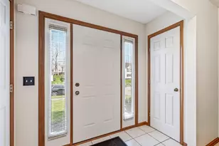 5415 Andover Dr, Parma, OH 44134 - Photo 8