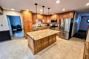 121 Beckett Ct, St Clairsville, OH 43950 - Photo 8