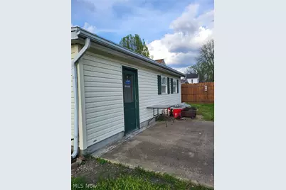 613 Marquand Avenue, Conesville, OH 43811 - Photo 18