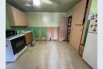 14614 E Liverpool Road, East Liverpool, OH 43920 - Photo 32