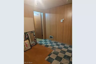 5403 Jefferson Avenue, Ashtabula, OH 44004 - Photo 10