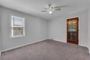 226 E 242nd St, Euclid, OH 44123 - Photo 18