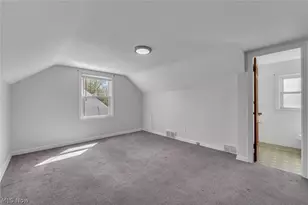 226 E 242nd St, Euclid, OH 44123 - Photo 24