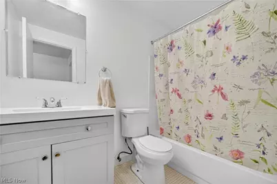 9751 Sunrise Boulevard #M10, North Royalton, OH 44133 - Photo 16