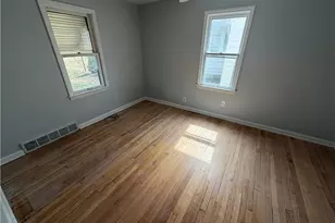 871 E 232nd St, Euclid, OH 44123 - Photo 12