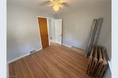 871 E 232nd Street, Euclid, OH 44123 - Photo 18