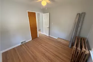 871 E 232nd St, Euclid, OH 44123 - Photo 18