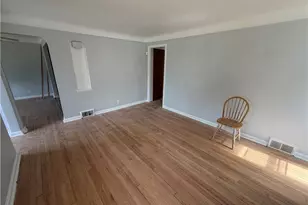 871 E 232nd St, Euclid, OH 44123 - Photo 4