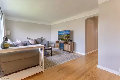3003 Park Drive, Parma, OH 44134 - Photo 2