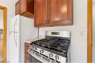 9340 Avery Road, Grandview Heights, OH 44147 - Photo 10