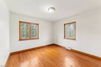 9340 Avery Road, Grandview Heights, OH 44147 - Photo 16