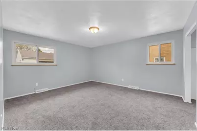 927 E 216th Street, Euclid, OH 44119 - Photo 14