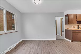 927 E 216th St, Euclid, OH 44119 - Photo 22