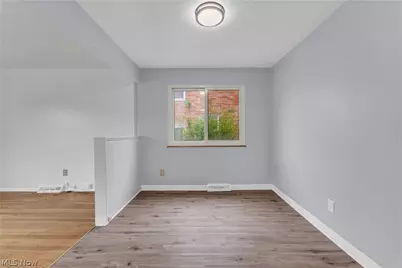927 E 216th Street, Euclid, OH 44119 - Photo 20