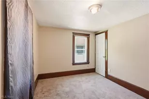 1026 Collinwood Ave, Akron, OH 44310 - Photo 16