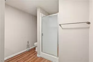 1026 Collinwood Ave, Akron, OH 44310 - Photo 10