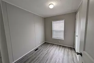135 Kenny Brook Ln, Elyria, OH 44035 - Photo 6