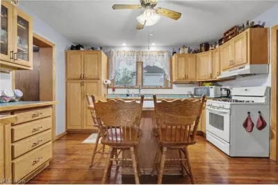 615 W Ohio Avenue, Sebring, OH 44672 - Photo 6