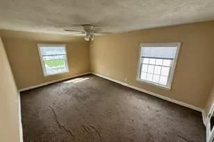 21601 Morris Ave, Euclid, OH 44123 - Photo 8