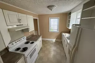 21601 Morris Ave, Euclid, OH 44123 - Photo 4