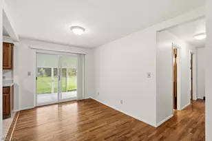 513 Lynnview Dr, Sagamore Hills, OH 44067 - Photo 10