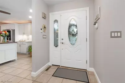 2770 Ash Meadows Boulevard, Zanesville, OH 43701 - Photo 2