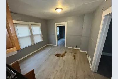 6538 Newman Avenue, Loveland, OH 44127 - Photo 10