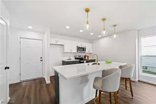 4061 Harwood Rd, South Euclid, OH 44121 - Photo 10