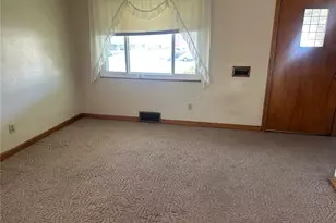 2407 36th St, Parkersburg, WV 26104 - Photo 8