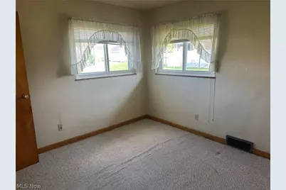 2407 36th Street, Parkersburg, WV 26104 - Photo 10