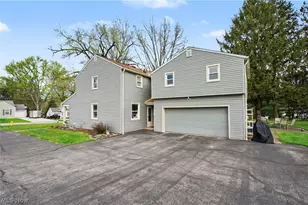 125 Callahan Rd, Canfield, OH 44406 - Photo 2
