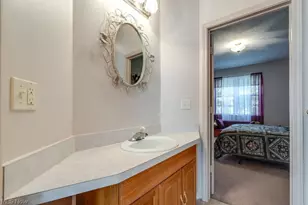 156 Penrose Ct, Elyria, OH 44035 - Photo 38