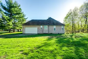 156 Penrose Ct, Elyria, OH 44035 - Photo 4