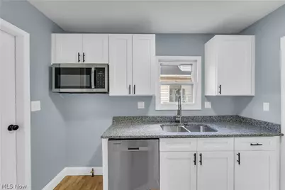1401 E 219th Street, Euclid, OH 44117 - Photo 12