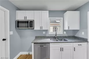 1401 E 219th St, Euclid, OH 44117 - Photo 12